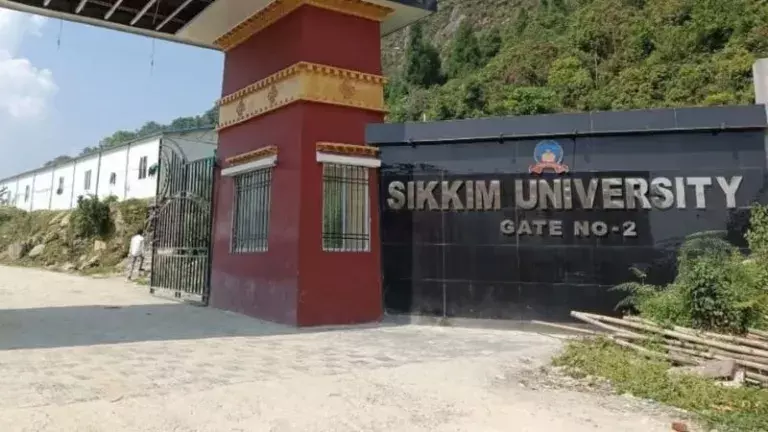SDF ने सिक्किम यूनिवर्सिटी में तेजपुर यूनिवर्सिटी के अधिकारी की नियुक्ति पर सवाल उठाया SDF ने सिक्किम यूनिवर्सिटी में तेजपुर यूनिवर्सिटी के अधिकारी की नियुक्ति पर सवाल उठाया