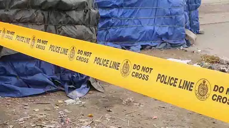 Himachal: विस्फोटक हादसा, व्यक्ति की उंगलियां चली गईं, पुलिस जांच में जुटी Himachal: विस्फोटक हादसा, व्यक्ति की उंगलियां चली गईं, पुलिस जांच में जुटी