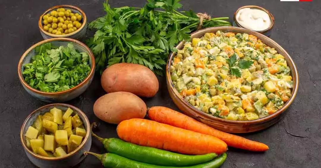 देश में आधी आबादी में कमी, शाकाहारियों के लिए बढ़ा ये Vitamin का खतरा देश में आधी आबादी में कमी, शाकाहारियों के लिए बढ़ा ये Vitamin का खतरा