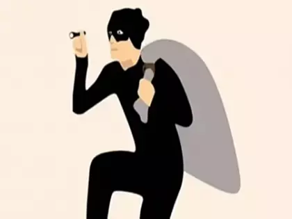 Patna में बाइक सवार अज्ञात बदमाशों ने व्यापारी से 5.25 लाख रुपये लूटे Patna में बाइक सवार अज्ञात बदमाशों ने व्यापारी से 5.25 लाख रुपये लूटे