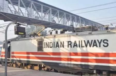 इंडिगो संकट के बीच भारतीय रेलवे तैयार, कई स्पेशल ट्रेनों की सूची जारी इंडिगो संकट के बीच भारतीय रेलवे तैयार, कई स्पेशल ट्रेनों की सूची जारी