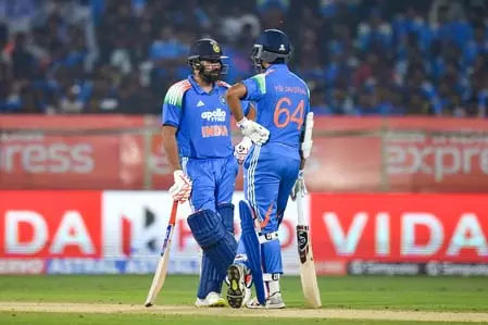 साउथ अफ्रीका के खिलाफ रोहित-जायसवाल का तूफान, टूटने से बचा तेंदुलकर-गांगुली का महारिकॉर्ड साउथ अफ्रीका के खिलाफ रोहित-जायसवाल का तूफान, टूटने से बचा तेंदुलकर-गांगुली का महारिकॉर्ड