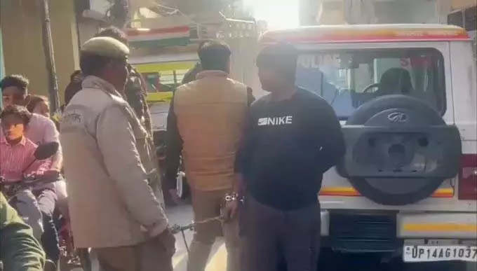 कलयुगी बेटे ने मां की हत्या, थाने में किया सरेंडर कलयुगी बेटे ने मां की हत्या, थाने में किया सरेंडर