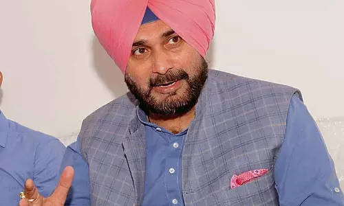 अगर Navjot Sidhu को सीएम चेहरा घोषित किया जाता है, एक्टिव पॉलिटिक्स में लौट आएंगे, उनकी पत्नी ने कहा