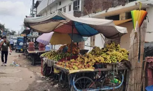 Jalandhar: रेड क्रॉस मार्केट के बाहर से अतिक्रमण हटाया गया, जॉइंट ऑपरेशन में सामान ज़ब्त