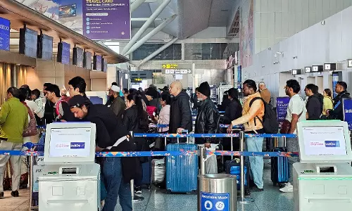 Indigo संकट के बीच केंद्र ने फ्लाइट किराए के लिए नई कैप तय की