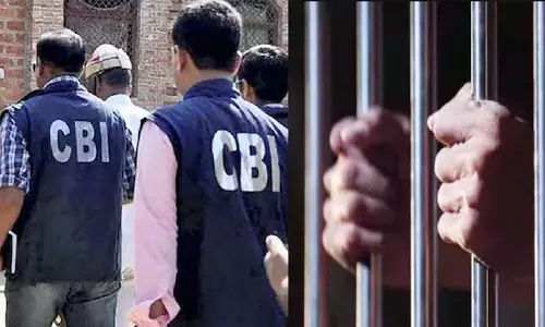 CBI ने बैंक के ब्रांच मैनेजर समेत दो को रिश्वत लेते रंगे हाथों पकड़ा