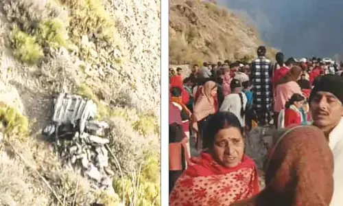 Kishtwar हादसे में मारे गए 4 लोगों में परिवार के 3 सदस्य शामिल। Kishtwar हादसे में मारे गए 4 लोगों में परिवार के 3 सदस्य शामिल।