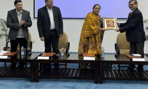 JU में एप्लाइड फिजिकल साइंसेज पर तीन दिवसीय नेशनल कॉन्फ्रेंस का समापन हुआ JU में एप्लाइड फिजिकल साइंसेज पर तीन दिवसीय नेशनल कॉन्फ्रेंस का समापन हुआ