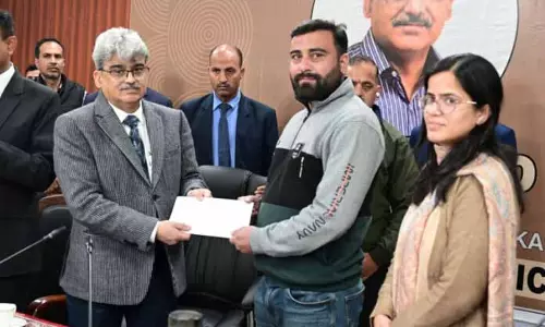 CS ने सांबा का दौरा किया, विकास परिदृश्य की समीक्षा की