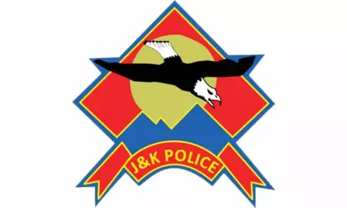 Kathua police ने अवैध खनन के लिए 3 गाड़ियां जब्त कीं Kathua police ने अवैध खनन के लिए 3 गाड़ियां जब्त कीं