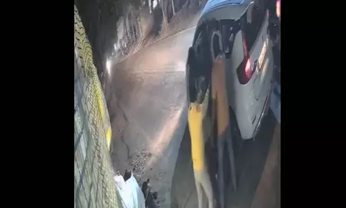 युवक का अपहरण फिर हत्या...खौफनाक वारदात का LIVE वीडियो सामने आया युवक का अपहरण फिर हत्या...खौफनाक वारदात का LIVE वीडियो सामने आया