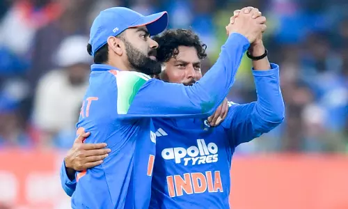 भारत की 2-1 से सीरीज़ जीत के बाद कुलदीप को इम्पैक्ट प्लेयर ऑफ़ द सीरीज़ का अवॉर्ड मिला