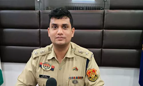 West Agartala Police ने चोरी हुए 27 मोबाइल फोन बरामद कर लौटाए West Agartala Police ने चोरी हुए 27 मोबाइल फोन बरामद कर लौटाए