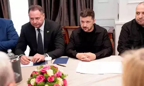 Russian के हमलों में एक की मौत, अमेरिका-यूक्रेन शांति वार्ता जारी