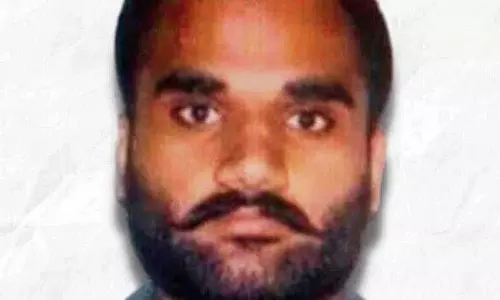 पैरी की हत्या करवाकर बिश्नोई ने अपनी मौत का फरमान खुद साइन किया: Goldy Brar पैरी की हत्या करवाकर बिश्नोई ने अपनी मौत का फरमान खुद साइन किया: Goldy Brar