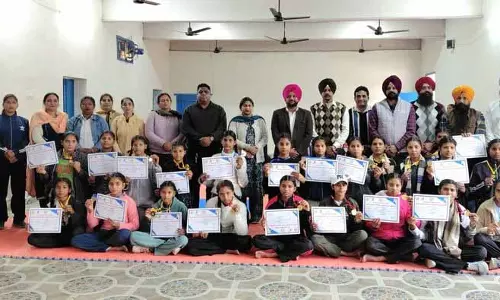 Lauhka School ने ब्लॉक-स्तरीय कराटे प्रतियोगिता में उत्कृष्ट प्रदर्शन किया