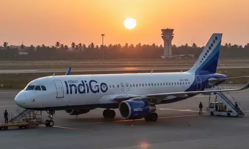 Indigo ने 650 उड़ानें कीं रद्द, यात्री परेशान
