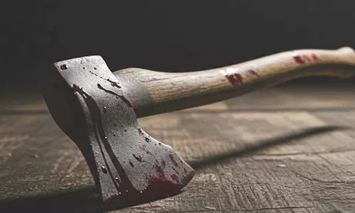 रास्ते के विवाद में खूनी संघर्ष, युवक की कुल्हाड़ी से हमला कर हत्या