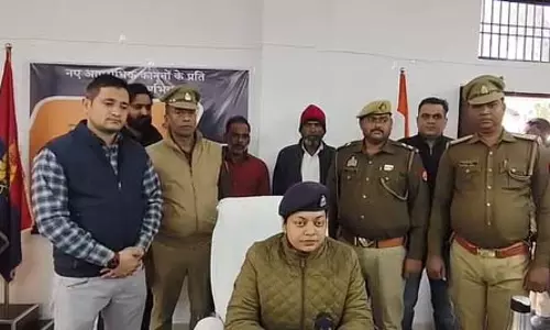 चोरी के आरोप में दो गिरफ्तार, तमंचा और कारतूस बरामद चोरी के आरोप में दो गिरफ्तार, तमंचा और कारतूस बरामद