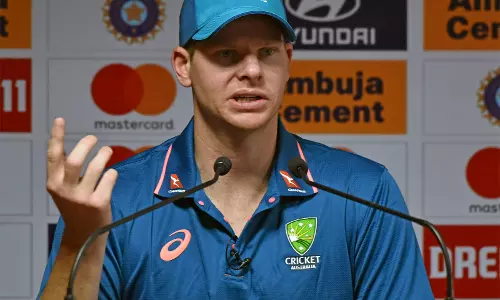 Gabba में आर्चर के साथ मैदान पर हुई बहस के बारे में पूछे गए सवाल को स्मिथ ने बड़ी चालाकी से टाल दिया Gabba में आर्चर के साथ मैदान पर हुई बहस के बारे में पूछे गए सवाल को स्मिथ ने बड़ी चालाकी से टाल दिया