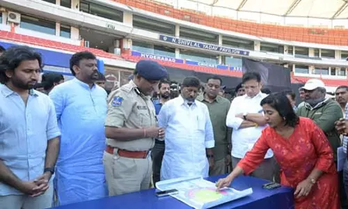 तेलंगाना के डिप्टी सीएम ने मेसी के एग्जिबिशन मैच के इंतजाम का लिया जायजा