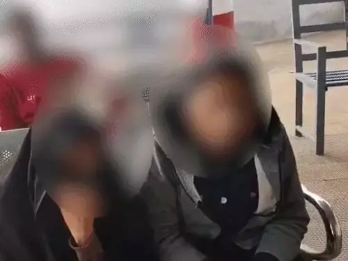 युवती को 3 बच्चों की मां से हुआ प्यार, साथ रहने की जिद युवती को 3 बच्चों की मां से हुआ प्यार, साथ रहने की जिद