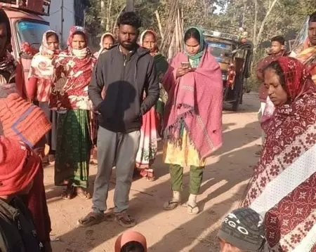 गोवा नाइट क्लब अग्निकांड में झारखंड के तीन युवकों की मौत, गांवों में मातम गोवा नाइट क्लब अग्निकांड में झारखंड के तीन युवकों की मौत, गांवों में मातम