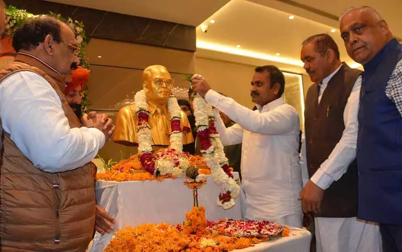 केंद्र सरकार अंबेडकर के विजन को साकार करने के लिए काम कर रही: Murugan केंद्र सरकार अंबेडकर के विजन को साकार करने के लिए काम कर रही: Murugan