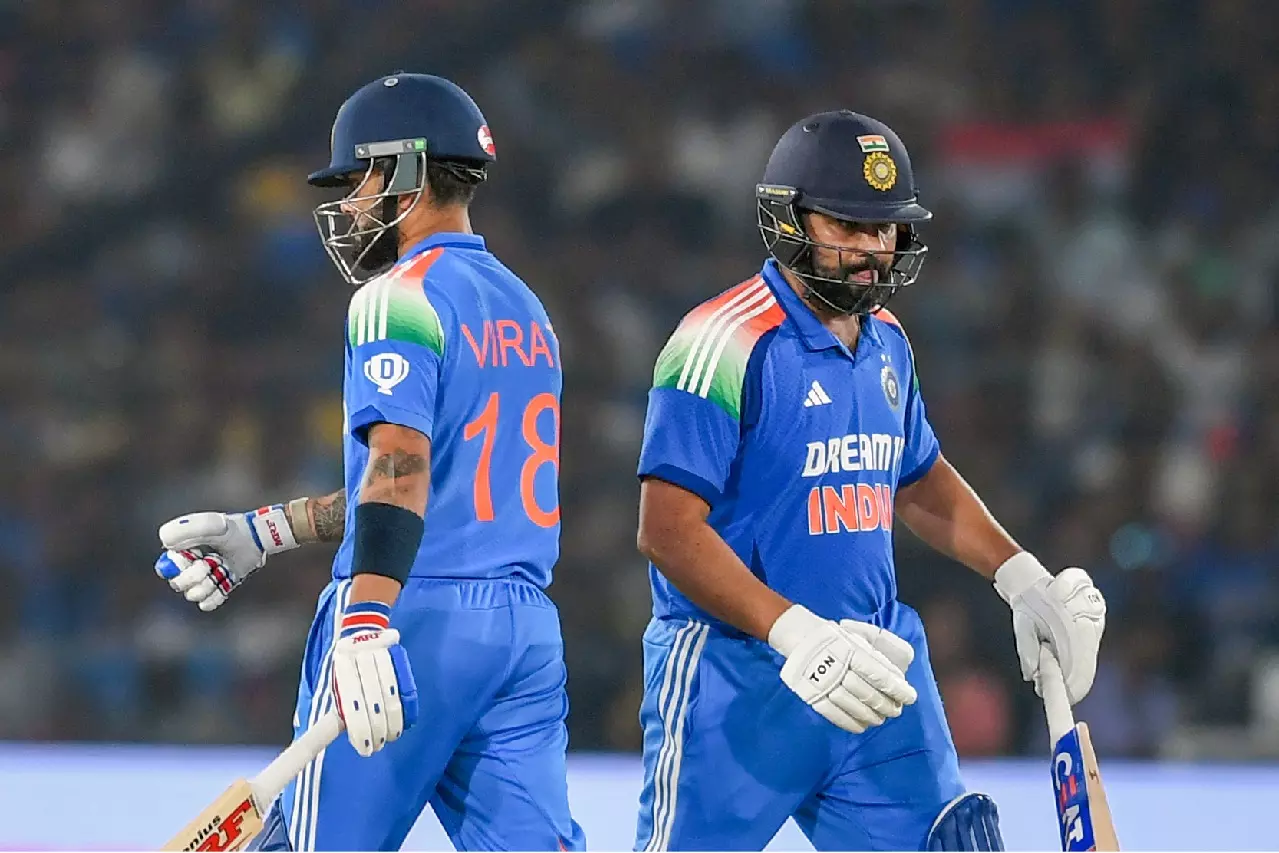 Bangar ने कहा मुझे नहीं लगता कि टीम में कोहली और रोहित की जगह पर सवाल उठना चाहिए था Bangar ने कहा मुझे नहीं लगता कि टीम में कोहली और रोहित की जगह पर सवाल उठना चाहिए था