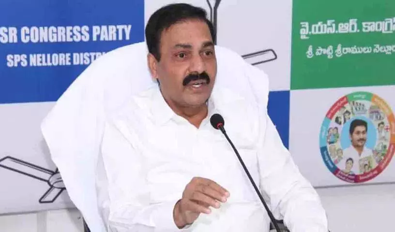 गठबंधन के नेता शोषण का धर्म अपना रहे हैं: पूर्व YSRCP मंत्री काकानी गठबंधन के नेता शोषण का धर्म अपना रहे हैं: पूर्व YSRCP मंत्री काकानी