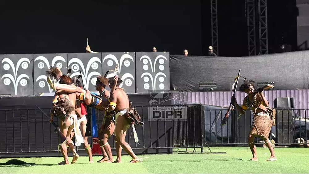 Nagaland : हॉर्नबिल फेस्टिवल के छठे दिन ट्राइबल शोकेस ने रौनक बढ़ा दी। Nagaland : हॉर्नबिल फेस्टिवल के छठे दिन ट्राइबल शोकेस ने रौनक बढ़ा दी।