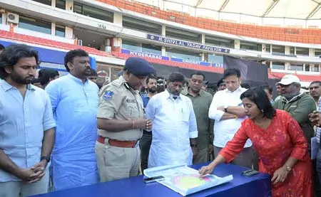 तेलंगाना के डिप्टी सीएम ने मेसी के एग्जिबिशन मैच के इंतजाम का लिया जायजा तेलंगाना के डिप्टी सीएम ने मेसी के एग्जिबिशन मैच के इंतजाम का लिया जायजा