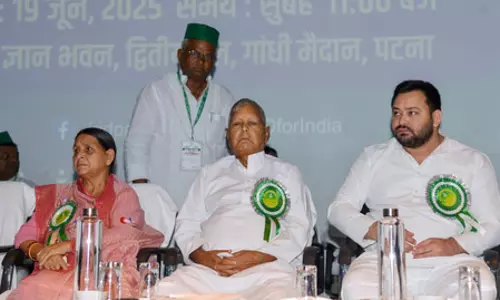 लैंड फॉर जॉब घोटाला: कोर्ट ने 103 आरोपियों की स्टेटस रिपोर्ट दाखिल करने के लिए CBI को दिए दो दिन लैंड फॉर जॉब घोटाला: कोर्ट ने 103 आरोपियों की स्टेटस रिपोर्ट दाखिल करने के लिए CBI को दिए दो दिन