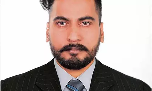 Punjab: चचेरे भाई की हत्या, मनजीत गैंग हिंसा और नशीली दवाओं के दुरुपयोग को खत्म करने के लिए मैदान में उतरा Punjab: चचेरे भाई की हत्या, मनजीत गैंग हिंसा और नशीली दवाओं के दुरुपयोग को खत्म करने के लिए मैदान में उतरा