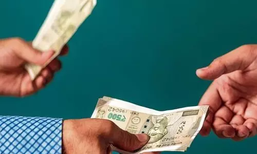2.5 लाख रुपये रिश्वत मामले में एक और GST अधिकारी गिरफ्तार 2.5 लाख रुपये रिश्वत मामले में एक और GST अधिकारी गिरफ्तार