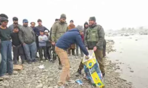 Kangan में फेंकी गई जानवरों की खोपड़ियां, चिंता बढ़ी Kangan में फेंकी गई जानवरों की खोपड़ियां, चिंता बढ़ी