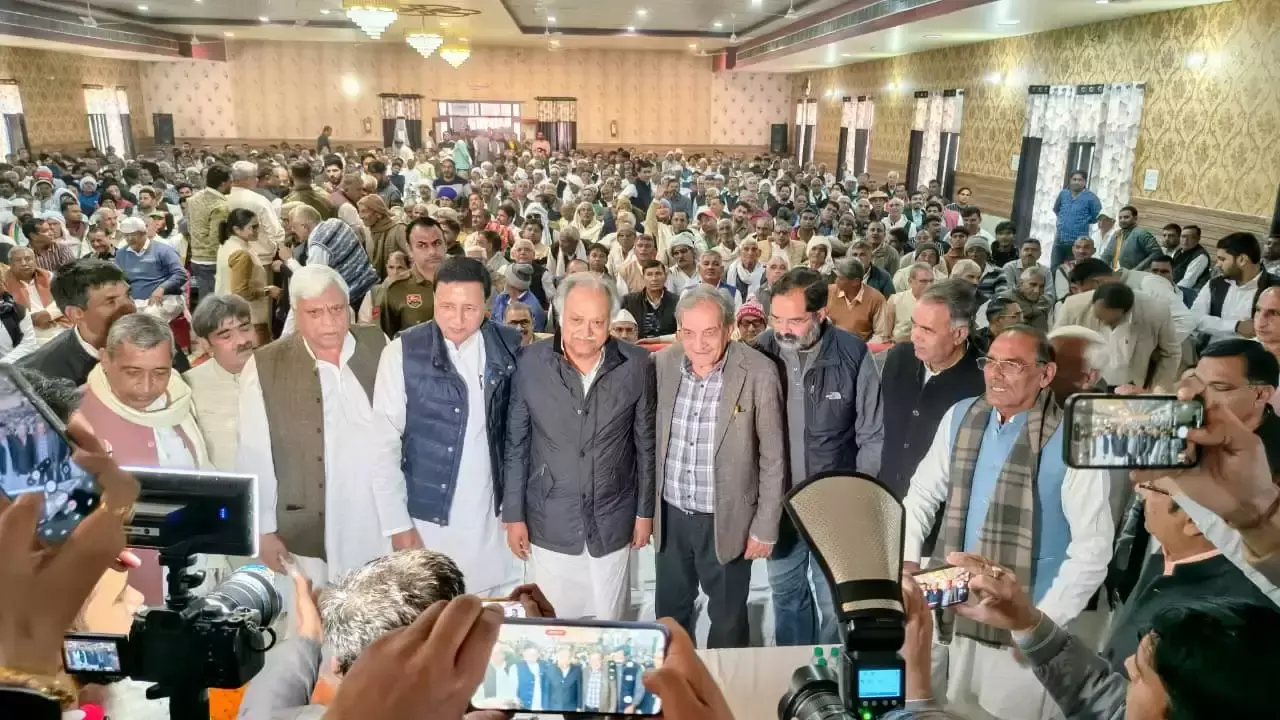 Jind: बंटवारे और नफरत की राजनीति है बीजेपी का मॉडल: सुरजेवाला Jind: बंटवारे और नफरत की राजनीति है बीजेपी का मॉडल: सुरजेवाला