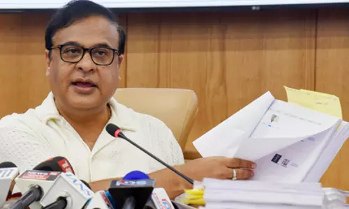 असम सरकार के कल्याणकारी उपायों के केंद्र में महिला सशक्तिकरण है: CM सरमा असम सरकार के कल्याणकारी उपायों के केंद्र में महिला सशक्तिकरण है: CM सरमा