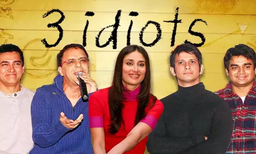 3 Idiots 2 की स्क्रिप्ट फाइनल: आमिर, करीना, माधवन और शर्मन 15 साल बाद वापसी करेंगे 3 Idiots 2 की स्क्रिप्ट फाइनल: आमिर, करीना, माधवन और शर्मन 15 साल बाद वापसी करेंगे