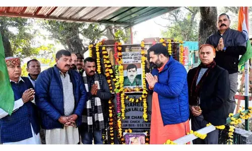 वीर चक्र विजेता Mohan Lal Lakhotra को दी गई श्रद्धांजलि वीर चक्र विजेता Mohan Lal Lakhotra को दी गई श्रद्धांजलि