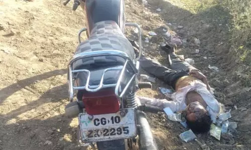 स्कूल बस के ड्राइवर की संदिग्ध हत्या, पोस्टमार्टम के बाद जांच तेज स्कूल बस के ड्राइवर की संदिग्ध हत्या, पोस्टमार्टम के बाद जांच तेज