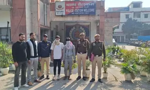 पुलिस ने फोन लूट के दो आरोपियों को किया गिरफ्तार, काफी समय से थे फरार