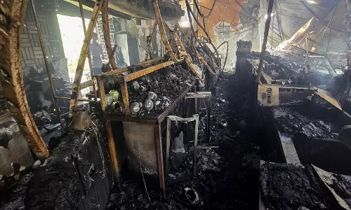गोवा क्लब अग्निकांड में पांचवीं गिरफ्तारी, मालिकों की तलाश तेज गोवा क्लब अग्निकांड में पांचवीं गिरफ्तारी, मालिकों की तलाश तेज