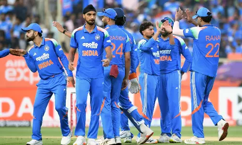 दक्षिण अफ्रीका के खिलाफ दूसरे वनडे में धीमी ओवर रेट के लिए भारत पर जुर्माना लगाया दक्षिण अफ्रीका के खिलाफ दूसरे वनडे में धीमी ओवर रेट के लिए भारत पर जुर्माना लगाया