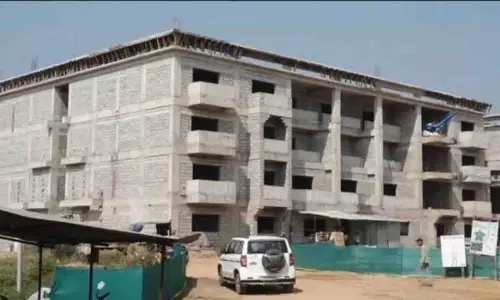Puri: बिना छत के रहना पड़ रहा तीर्थयात्रियों को, सुविधा पर बढ़ी चिंता