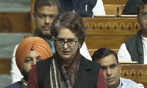 आज़ादी के 79 साल... अब वंदे मातरम पर चर्चा क्यों..? : Priyanka Gandhi आज़ादी के 79 साल... अब वंदे मातरम पर चर्चा क्यों..? : Priyanka Gandhi