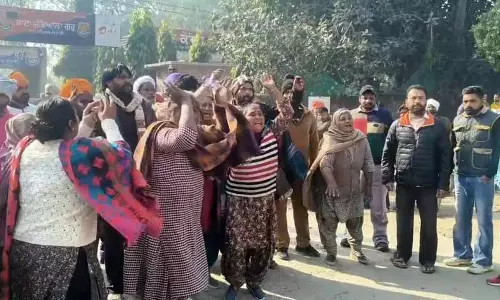 Amritsar: पुलिस हिरासत में युवक की मौत, परिजनों ने विरोध प्रदर्शन किया, गड़बड़ी का आरोप लगाया