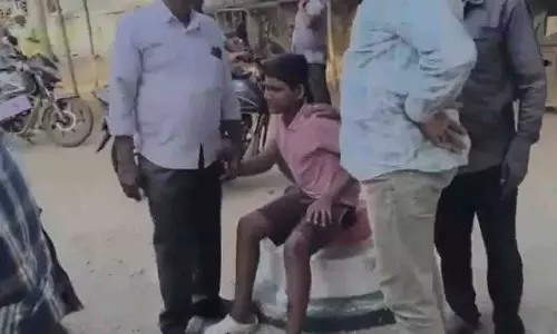 Hyderabad में कुत्तों ने काटा, 36 लोग घायल Hyderabad में कुत्तों ने काटा, 36 लोग घायल