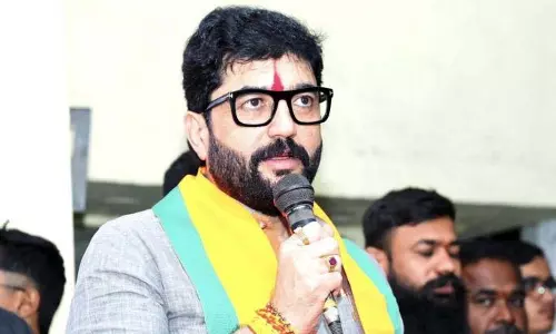 मुरलीधर मोहोल ने IndiGo को यात्रियों का पूरा पैसा वापस करने का आदेश दिया। मुरलीधर मोहोल ने IndiGo को यात्रियों का पूरा पैसा वापस करने का आदेश दिया।